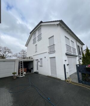 81d0f1d1-1a74-4be6-b78a-7b2125680402